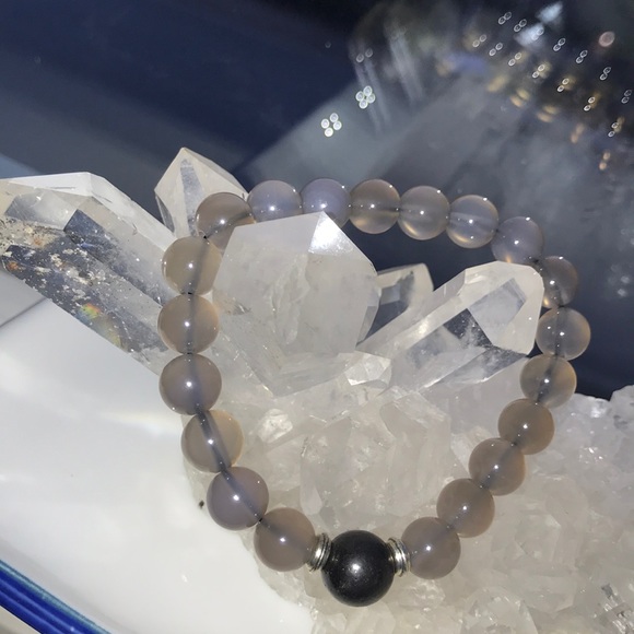 • Security • - Picture 3 of 9